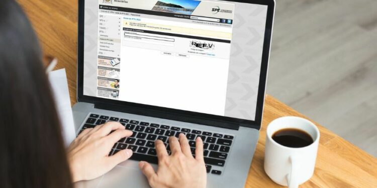 Moradores de Rio das Ostras têm até 30 de janeiro para pagar o IPTU 2026 à vista com 10% de desconto. Veja como emitir a guia online.