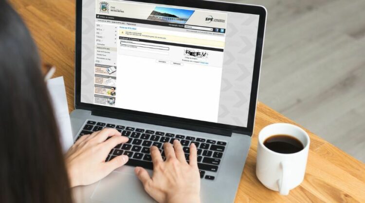 Moradores de Rio das Ostras têm até 30 de janeiro para pagar o IPTU 2026 à vista com 10% de desconto. Veja como emitir a guia online.