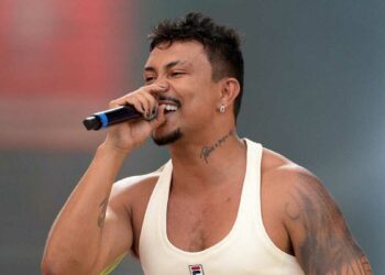 SESC Verão 2026 começa em Macaé com show de Xamã na Praia dos Cavaleiros. Programação inclui atrações culturais, música e lazer para moradores e turistas.