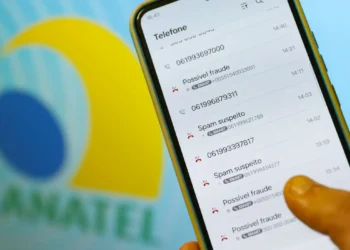 Novas regras da Anatel em 2025 tentam reduzir robocalls com selo de verificação e mudanças no Não Me Perturbe, enquanto consumidores criticam fim do 0303.