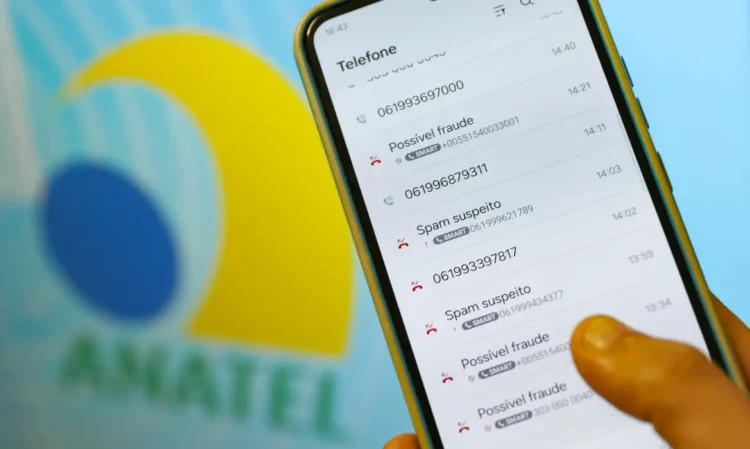 Novas regras da Anatel em 2025 tentam reduzir robocalls com selo de verificação e mudanças no Não Me Perturbe, enquanto consumidores criticam fim do 0303.