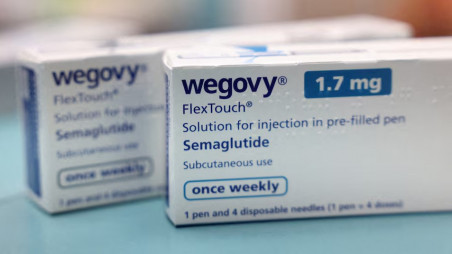 Novo Nordisk lança a primeira pílula GLP-1 para perda de peso nos EUA. Wegovy oral chega com preço mais baixo e intensifica a concorrência no mercado de medicamentos contra a obesidade.