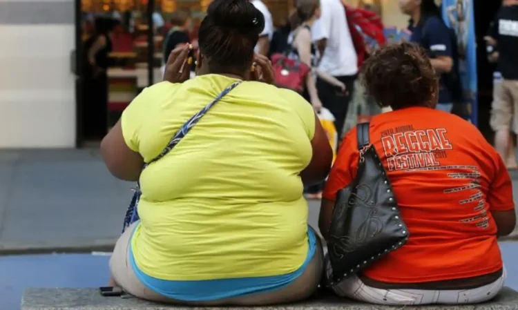 Obesidade não é falha moral, mas condição complexa e multifatorial.