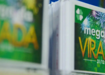 Bolões que investiram até R$ 13 milhões na Mega da Virada 2025 chamaram atenção nas redes sociais e reacenderam o debate sobre o custo-benefício das apostas coletivas.