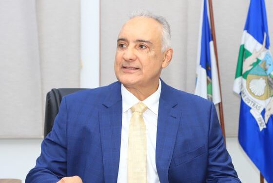 Carlos Augusto anuncia novos investimentos para Rio das Ostras em 2026 após balanço do primeiro ano de governo e reorganização financeira.