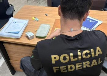 Polícia Federal apura aplicações de R$ 970 milhões do Rioprevidência no Banco Master e investiga possível gestão irregular dos recursos previdenciários.
