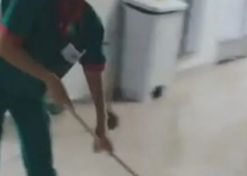 Chuva intensa causou alagamento no Hospital da Posse, em Nova Iguaçu. Cidade segue em alerta máximo após registrar volume recorde de precipitação.