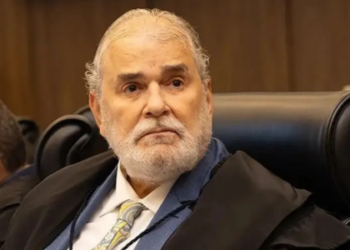O STJ convocou o desembargador Luís Carlos Balbino Gambogi para ocupar interinamente a vaga de Marco Buzzi, afastado após denúncias de importunação sexual. Sindicância interna deve ser concluída até 10 de março.