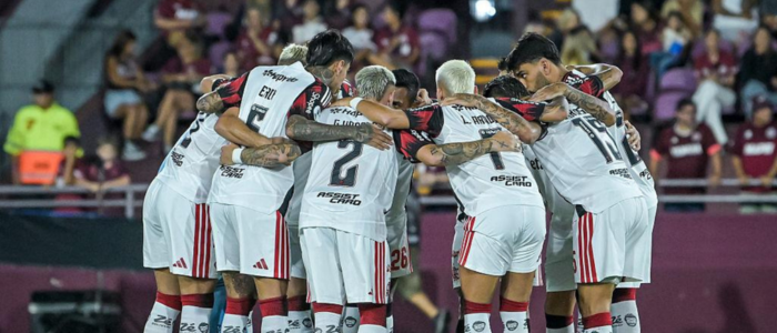 Flamengo estreia com derrota na Recopa Sul-Americana após atuação abaixo do esperado e terá que reverter o placar na partida de volta.