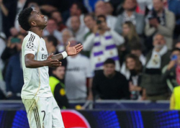 Vinicius Júnior decide novamente e coloca o Real Madrid nas oitavas da Liga dos Campeões