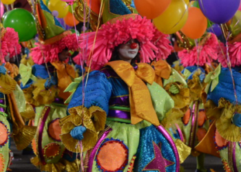 Carnaval 2026: segundo dia do Grupo Especial leva emoção e grandes homenagens à Sapucaí