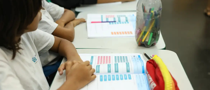 Matrículas na educação básica caem 2,29% em 2025, indica levantamento do MEC.