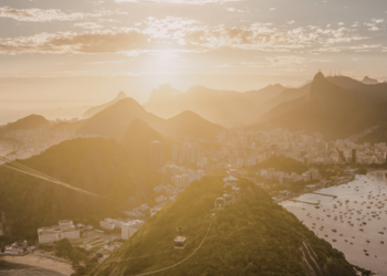 Reajuste salarial de parlamentares terá custo de quase R$ 800 milhões em 2026