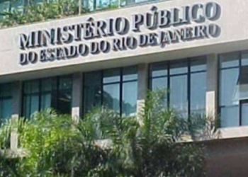 Criminosos são denunciados por impor cobrança semanal a taxistas e vanzeiros