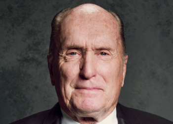 Ícone do cinema mundial, Robert Duvall morre aos 95 anos após trajetória premiada, papéis inesquecíveis e contribuição histórica para a atuação em Hollywood.