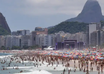Mais de mil banhistas são resgatados nas praias do Rio durante o carnaval