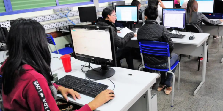 Multas viram conexão: 118 unidades de ensino superior terão internet de alta velocidade
