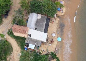 Após 30 anos, Justiça manda demolir construção irregular na Praia da Joana e devolver área à população em Rio das Ostras