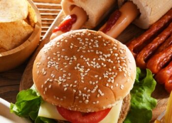 Pesquisa internacional revela que alimentação precoce influencia hábitos ao longo da vida e pode ser modulada pela microbiota intestinal.