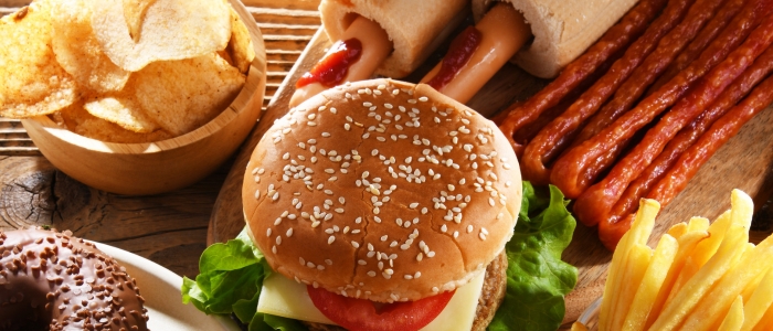 Pesquisa internacional revela que alimentação precoce influencia hábitos ao longo da vida e pode ser modulada pela microbiota intestinal.