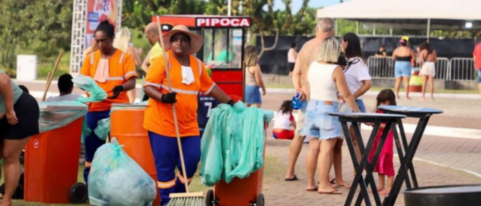O Carnaval 2026 em Rio das Ostras reuniu milhares de foliões com segurança, saúde e limpeza garantidas. Blocos, CarnaJazz e praias tiveram atuação integrada das autoridades e serviços públicos.