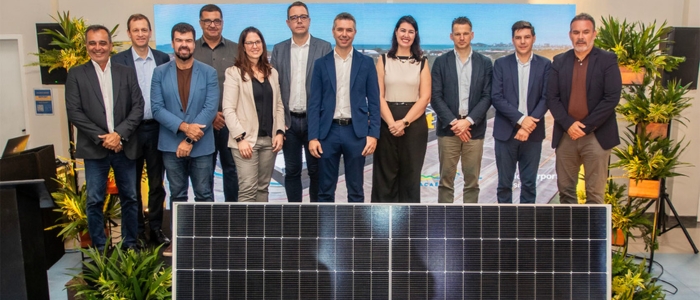 Aeroporto de Macaé passa a operar com usina solar própria, investimento de R$ 2,94 milhões que reforça sustentabilidade e eficiência energética.