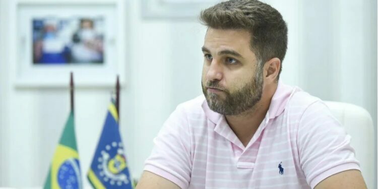 Em reunião marcada por tom de "confissão de fracasso", Wladimir Garotinho terceiriza culpas