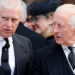 Primeiro-ministro Keir Starmer estuda alteração na legislação para excluir príncipe Andrew da linha sucessória após investigações ligadas a Jeffrey Epstein.