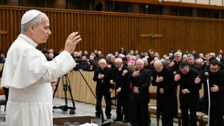 Em audiência no Vaticano, Papa Leo XIV destaca importância da confissão e pede reflexão de cristãos envolvidos em conflitos armados.