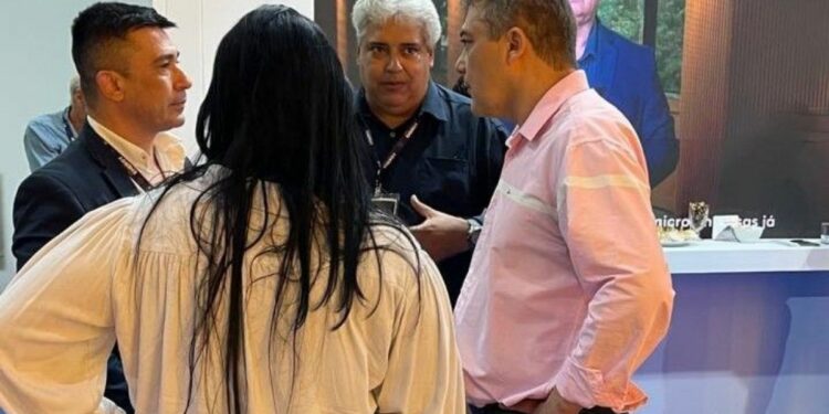 Rio das Ostras participa do Macaé Energy e avança em parcerias no setor energético.