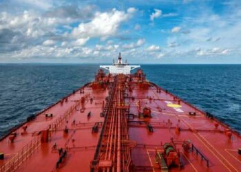 Crise energética global muda rotas do petróleo e favorece Índia.