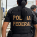 Agentes da Polícia Federal durante operação de combate ao crime organizado no Brasil.