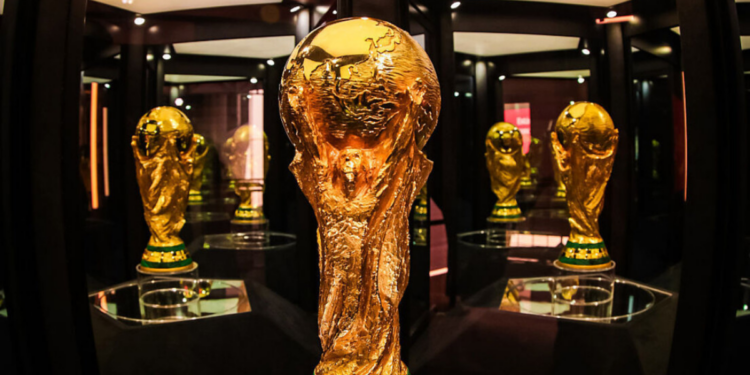 FIFA mantém jogos do Irã nos EUA na Copa 2026 e rejeita pedido de transferência para o México em meio à crise no Oriente Médio.