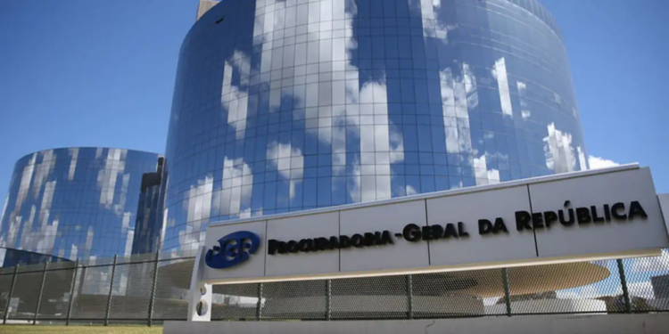 Parecer da PGR recomenda domiciliar para Bolsonaro por questões de saúde