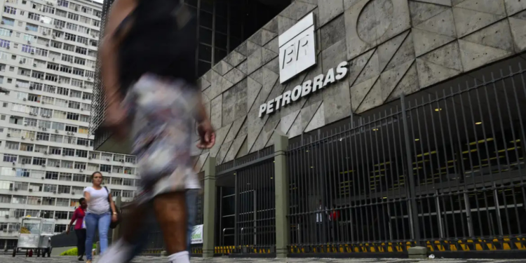 Parceria entre Petrobras e Finep impulsiona pesquisas em biorrefino no Brasil