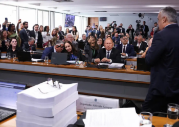 CPMI do INSS aponta mais de 200 envolvidos em esquema de descontos irregulares