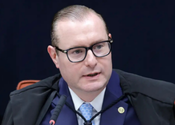 Zanin suspende votação indireta para governador-tampão do Rio de Janeiro
