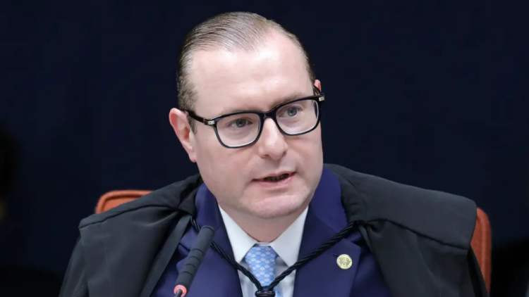 Zanin suspende votação indireta para governador-tampão do Rio de Janeiro