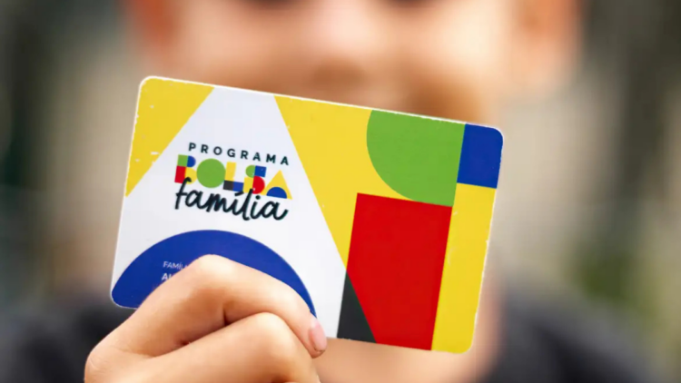Pagamento do Bolsa Família de março avança e atende inscritos com NIS final 9