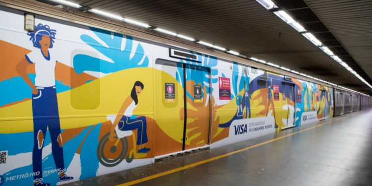 Projeto aprovado pela Alerj determina que vagões exclusivos para mulheres funcionem 24 horas em metrôs e trens do Rio. Proposta aguarda sanção do governador.