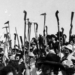 Trabalhadores rurais e camponeses organizados em mobilizações e atividades no campo durante o século XX, período marcado por lutas por direitos trabalhistas e reforma agrária.