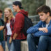 Quando o autismo não corresponde ao estereótipo social, surgem invisibilização, questionamentos sobre o diagnóstico e dificuldades de inclusão, especialmente para pessoas no nível 1 de suporte.