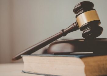 Senado aprova penas mais duras para o crime de vicaricídio.
