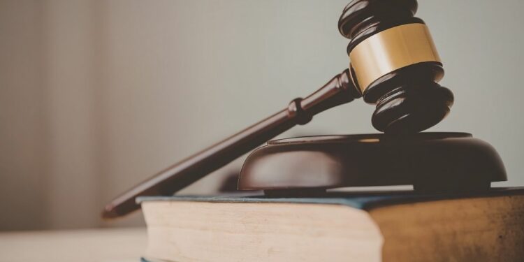 Senado aprova penas mais duras para o crime de vicaricídio.