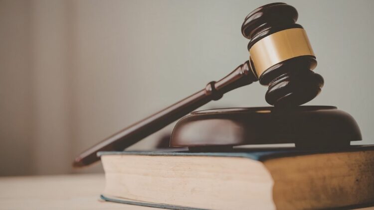 Senado aprova penas mais duras para o crime de vicaricídio.