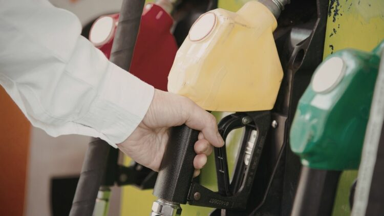 Governo propõe subsídio para reduzir impacto da alta do diesel.