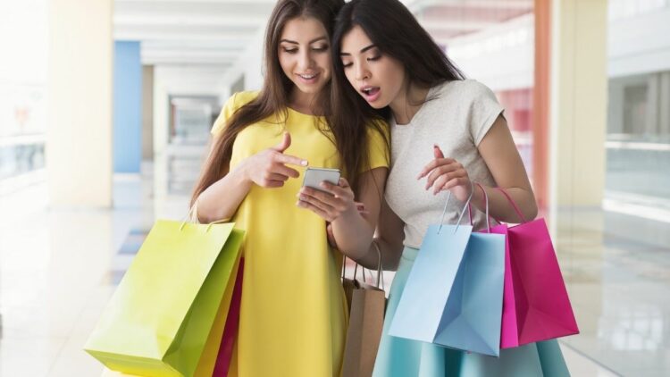 Gen Z prefere comprar em lojas físicas mesmo com avanço do e-commerce.