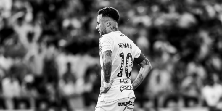 Santos e Corinthians empatam em 1 a 1 na Vila Belmiro. Neymar participa do gol sem querer e tem atuação discreta, recebendo nota 6,6 pelo Sofascore.