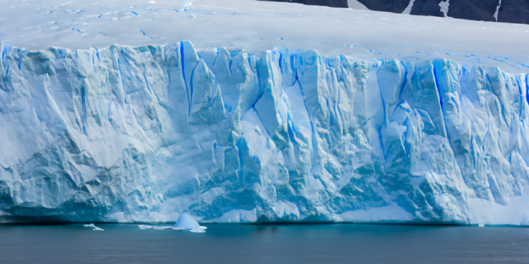 ONU alerta que o clima da Terra está em estado de emergência. Relatório mostra aumento recorde de temperaturas e eventos extremos no mundo.