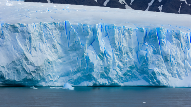 ONU alerta que o clima da Terra está em estado de emergência. Relatório mostra aumento recorde de temperaturas e eventos extremos no mundo.